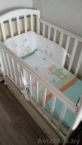 Кроватка с матрасом и комплектом постельного #1548065