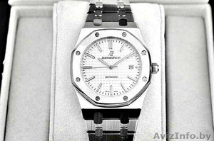 Часы  Royal Oak с белым циферблатом. #1597640