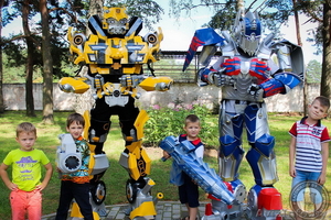 Роботы трансформеры на праздник.  #1601290