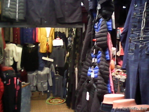 С Р О Ч Н О! Продается торговое место (роллет) 4 м2 #1602084