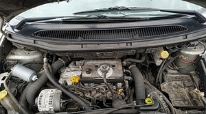 Авто по запчастям Крайслер вояджер 2, 5 дизель 1999 год #1658067