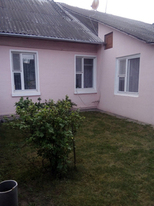 Продается трехкомнатная квартира в четырехквартирном доме #1660438