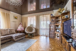 Продам коттедж возле Кургана Славы #1662886