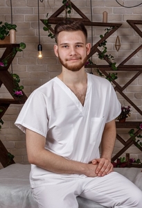 Услуги массажа в салоне или с выездом на дом #1432379