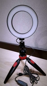 Кольцевая LED лампа 16 см   НАСТОЛЬНЫЙ ТРИПОД #1668336