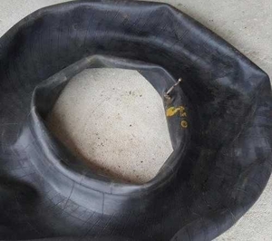 Камеры для автомобилей КРАЗ 1300-530-533 и УРАЛ 14, 00-20 б/у #1687586