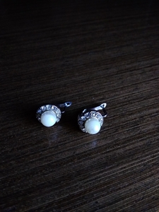 Серьги с жемчугом и стразами #1714048