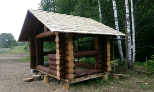 Беседка рубленная вручную в канадский угол #1722412