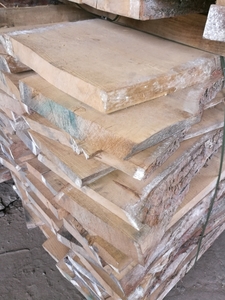 Слэбы из дуба,  шпальтового бука,  капового тополя,  вербы,  карагача. #1728514